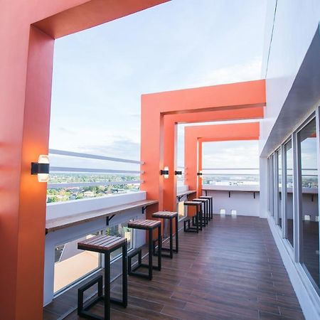 La Maja Rica Hotel Tarlac City Экстерьер фото