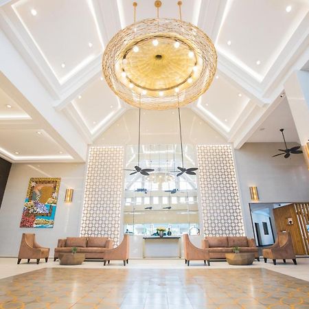 La Maja Rica Hotel Tarlac City Экстерьер фото