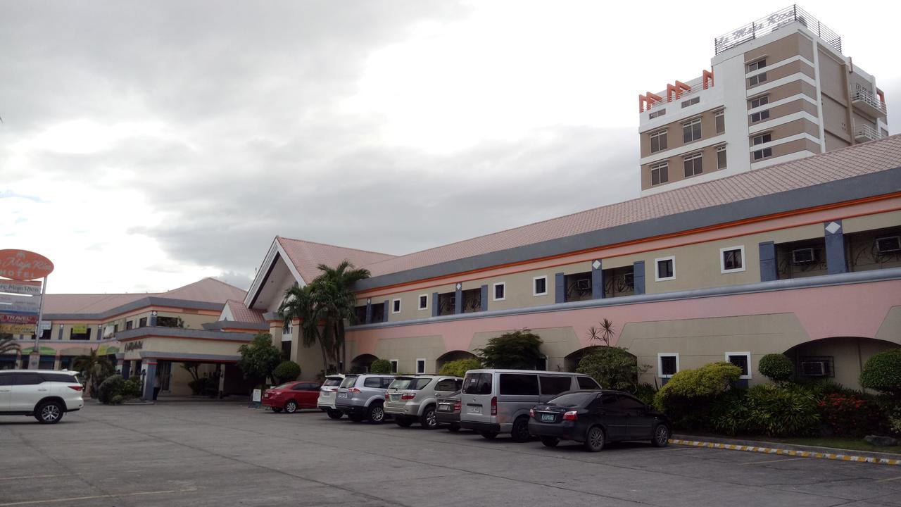 La Maja Rica Hotel Tarlac City Экстерьер фото