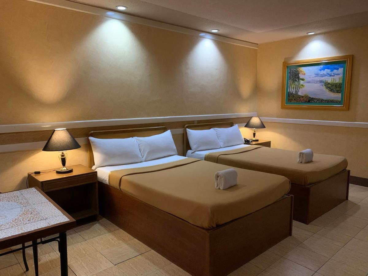 La Maja Rica Hotel Tarlac City Экстерьер фото