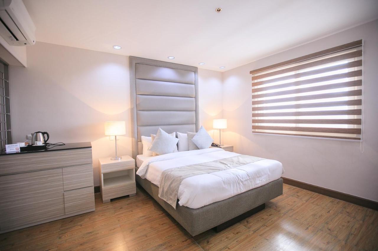 La Maja Rica Hotel Tarlac City Экстерьер фото